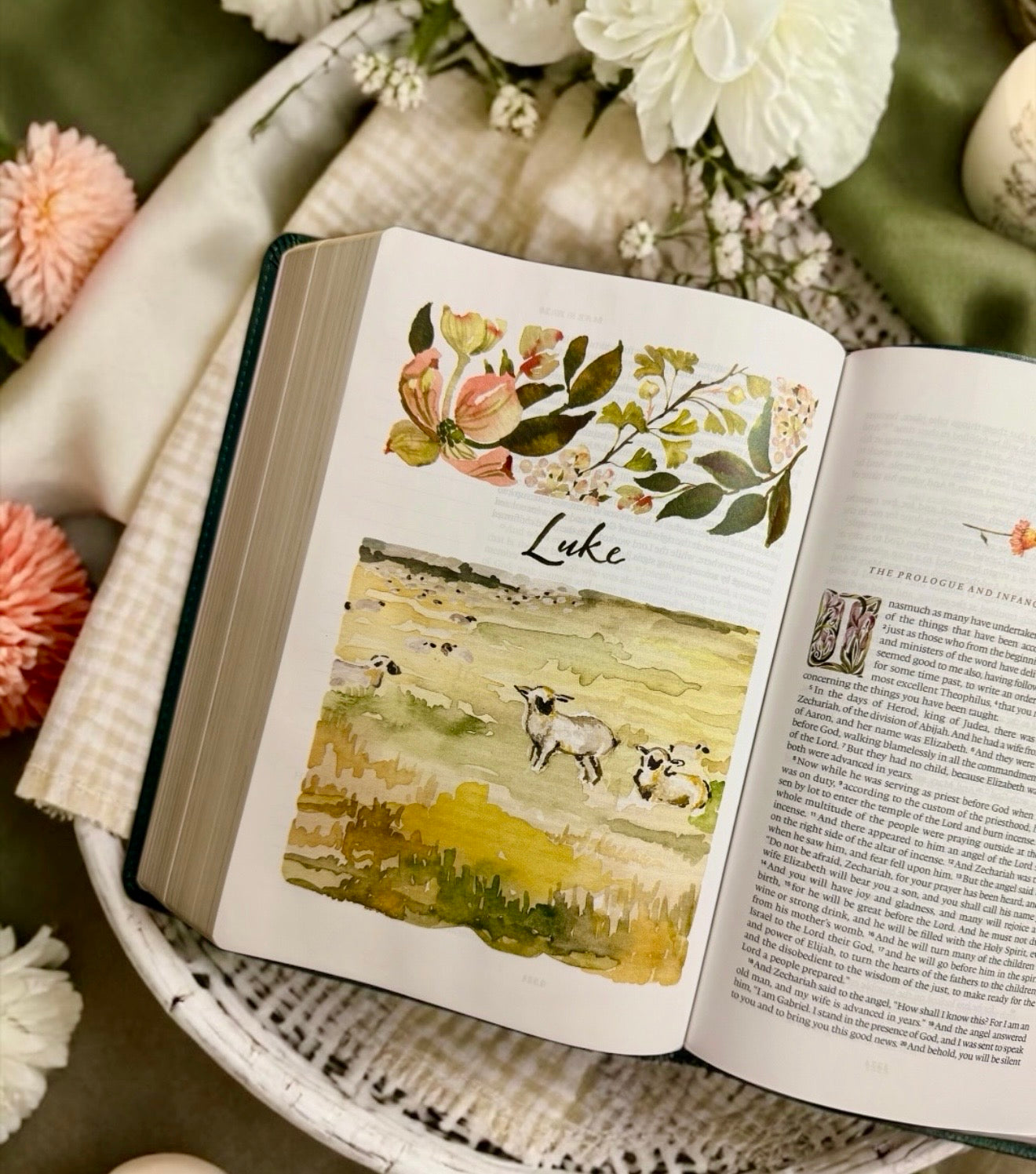 DECORATED PRAYER ESV GraceLaced Bible, Journaling Edition (Artwork by Ruth Chou Simons) (TruTone, Quiet Forest)