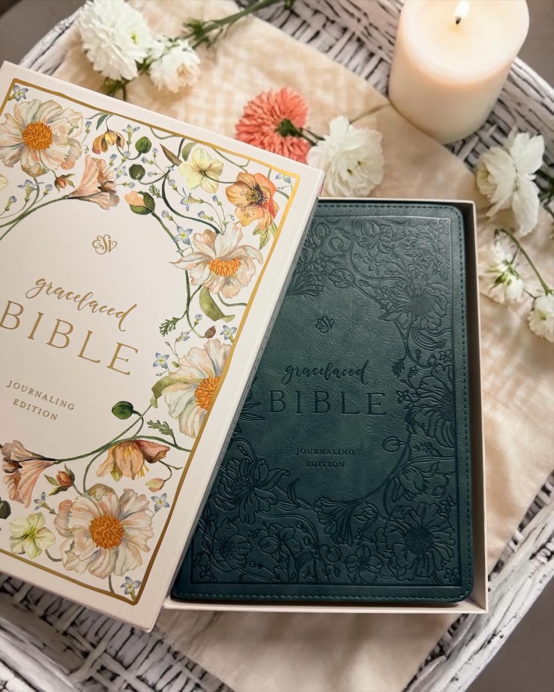 DECORATED PRAYER ESV GraceLaced Bible, Journaling Edition (Artwork by Ruth Chou Simons) (TruTone, Quiet Forest)